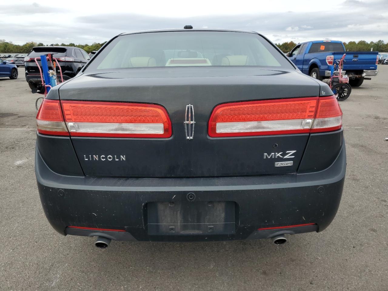 2010 LINCOLN MKZ - 3LNHL2JC7AR753438 — photo 5