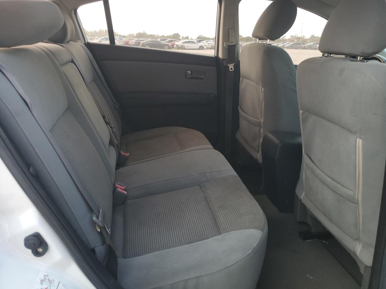 2010 NISSAN SENTRA 2.0 - 3N1AB6AP3AL701622 — photo 10