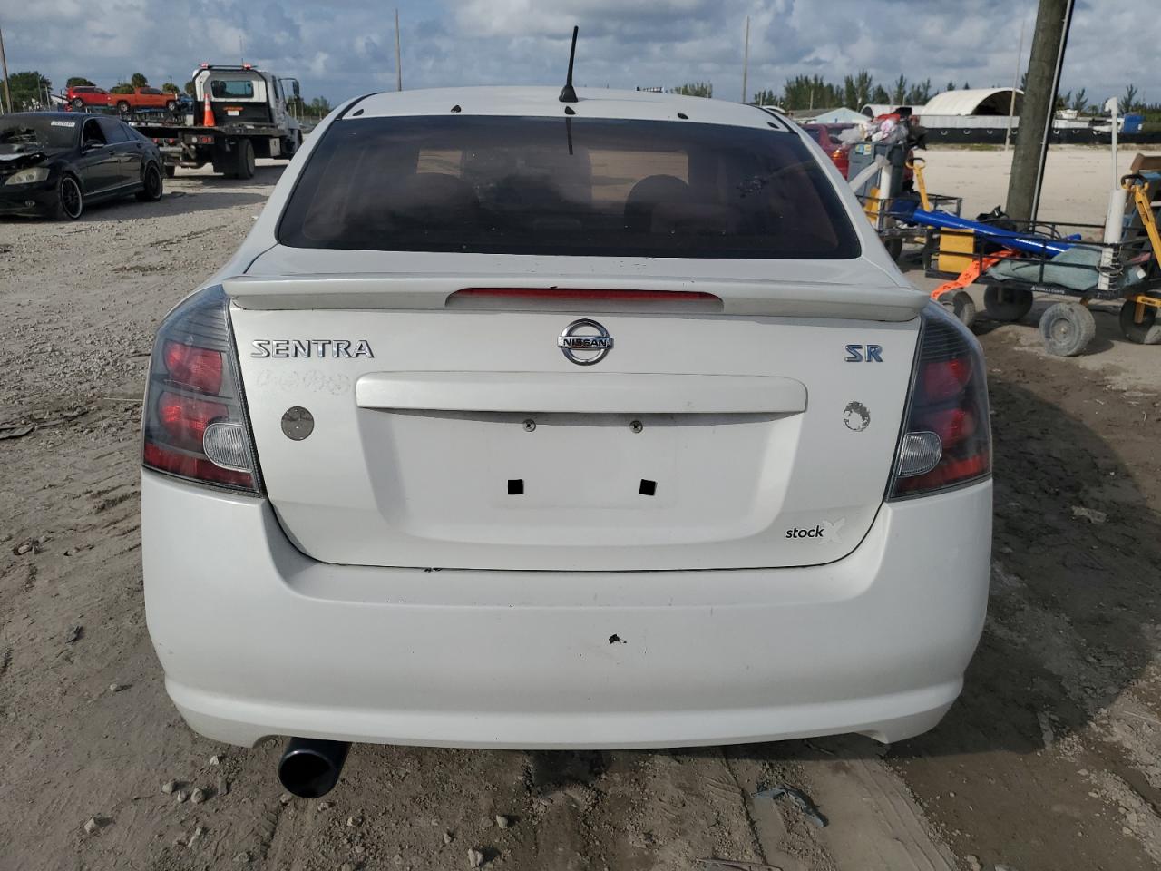 2010 NISSAN SENTRA 2.0 - 3N1AB6AP3AL701622 — photo 6