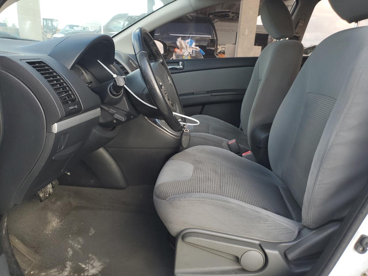 2010 NISSAN SENTRA 2.0 - 3N1AB6AP3AL701622 — photo 7