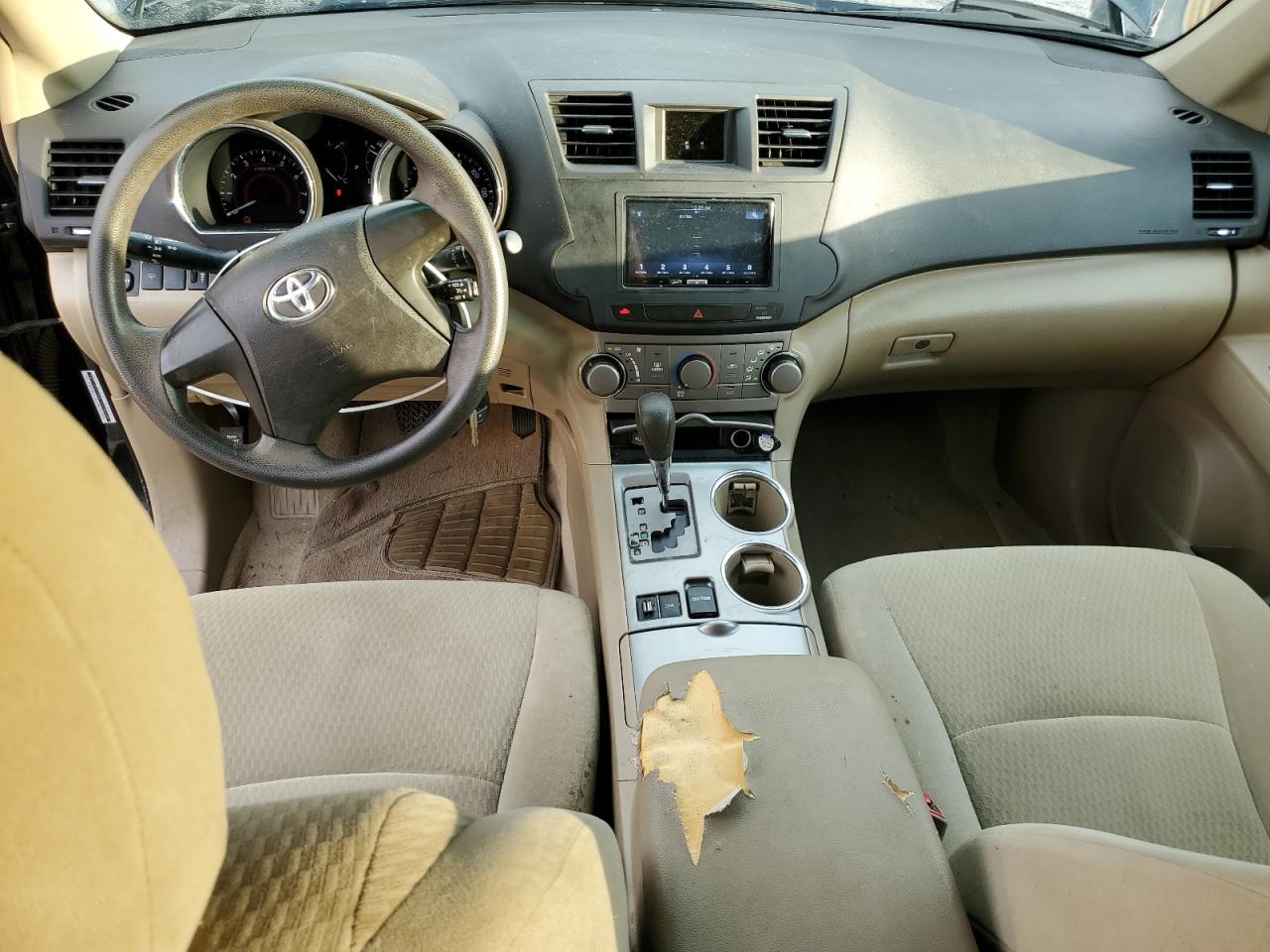 2010 TOYOTA HIGHLANDER - 5TDZA3EH9AS002977 — photo 8