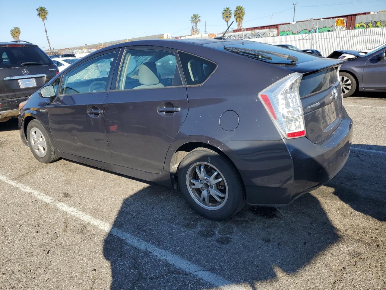 2010 TOYOTA PRIUS - JTDKN3DUXA0021738 — photo 2