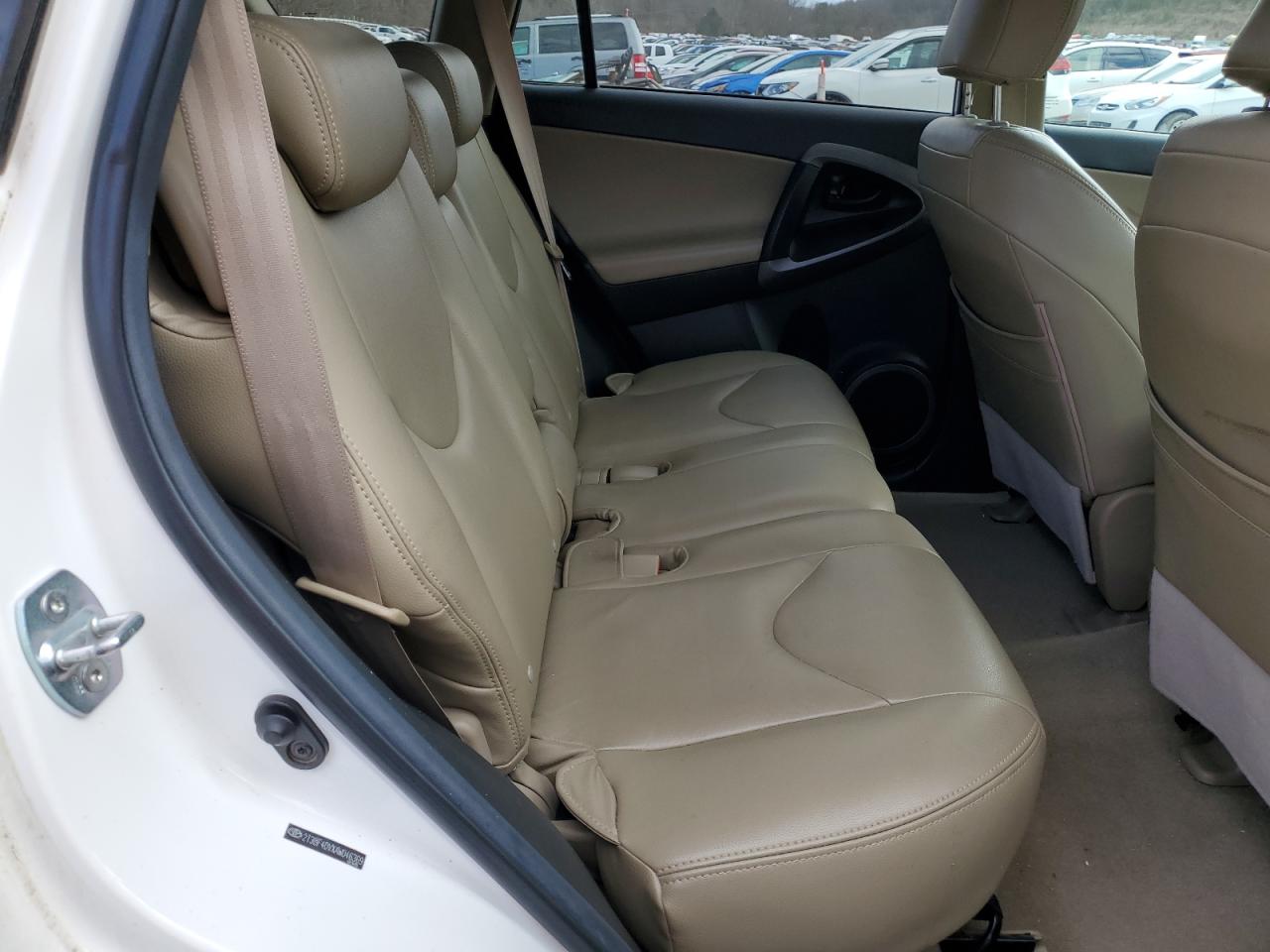 2010 TOYOTA RAV4 - 2T3BF4DVXAW046369 — photo 10