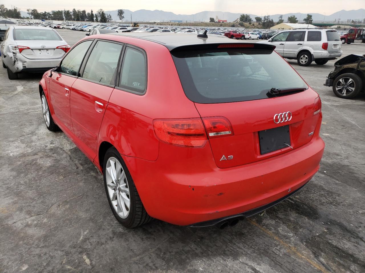 2011 AUDI A3 PREMIUM - WAUBEAFMXBA018011 — photo 2