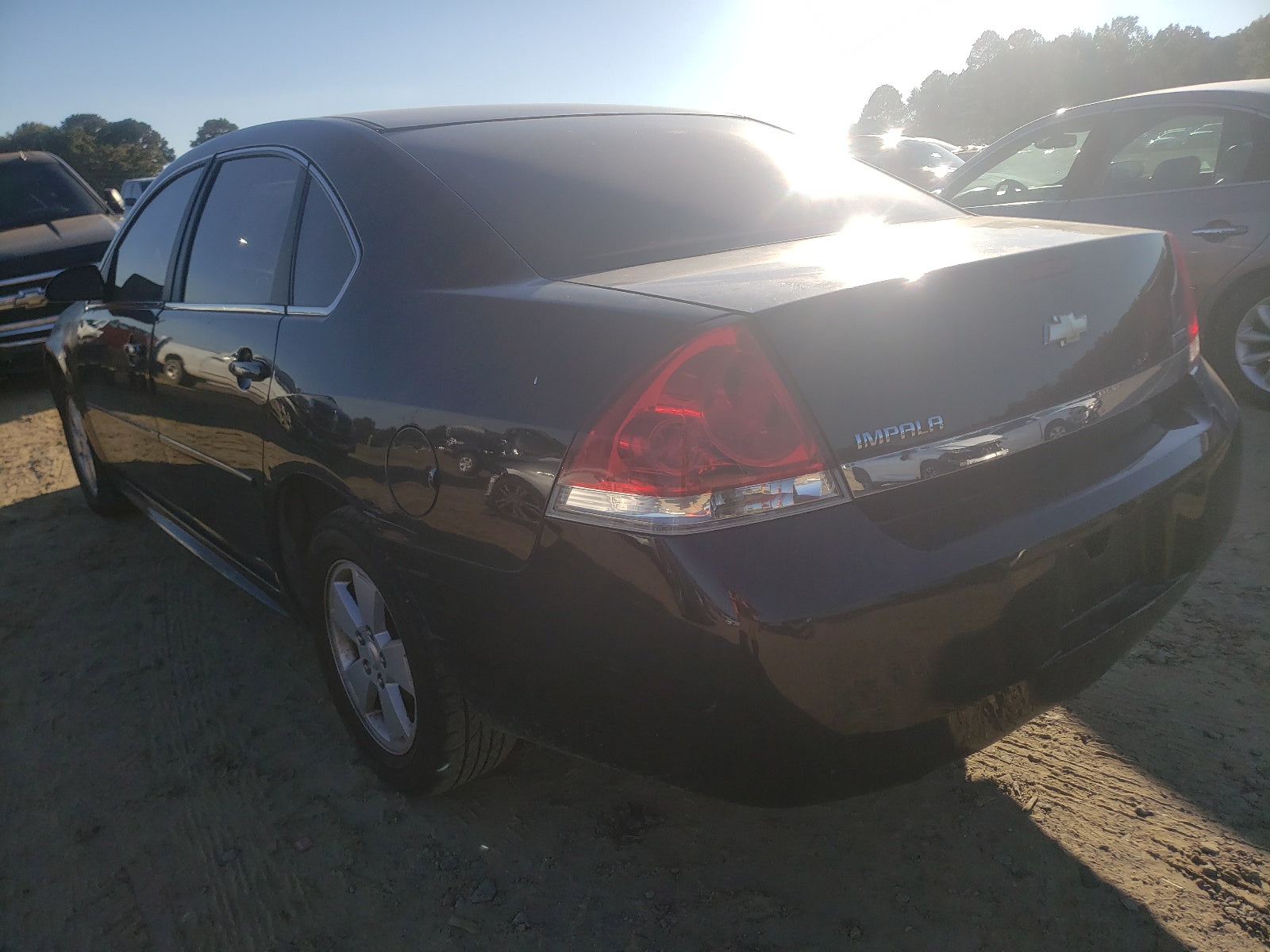2011 CHEVROLET IMPALA LS - 2G1WF5EK4B1140259 — photo 3