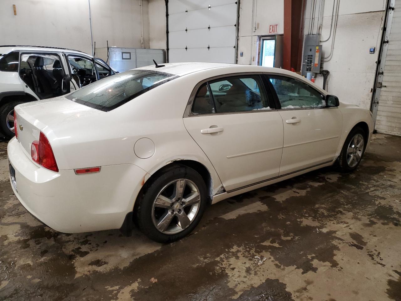 2011 CHEVROLET MALIBU 2LT - 1G1ZD5E1XBF371489 — photo 3
