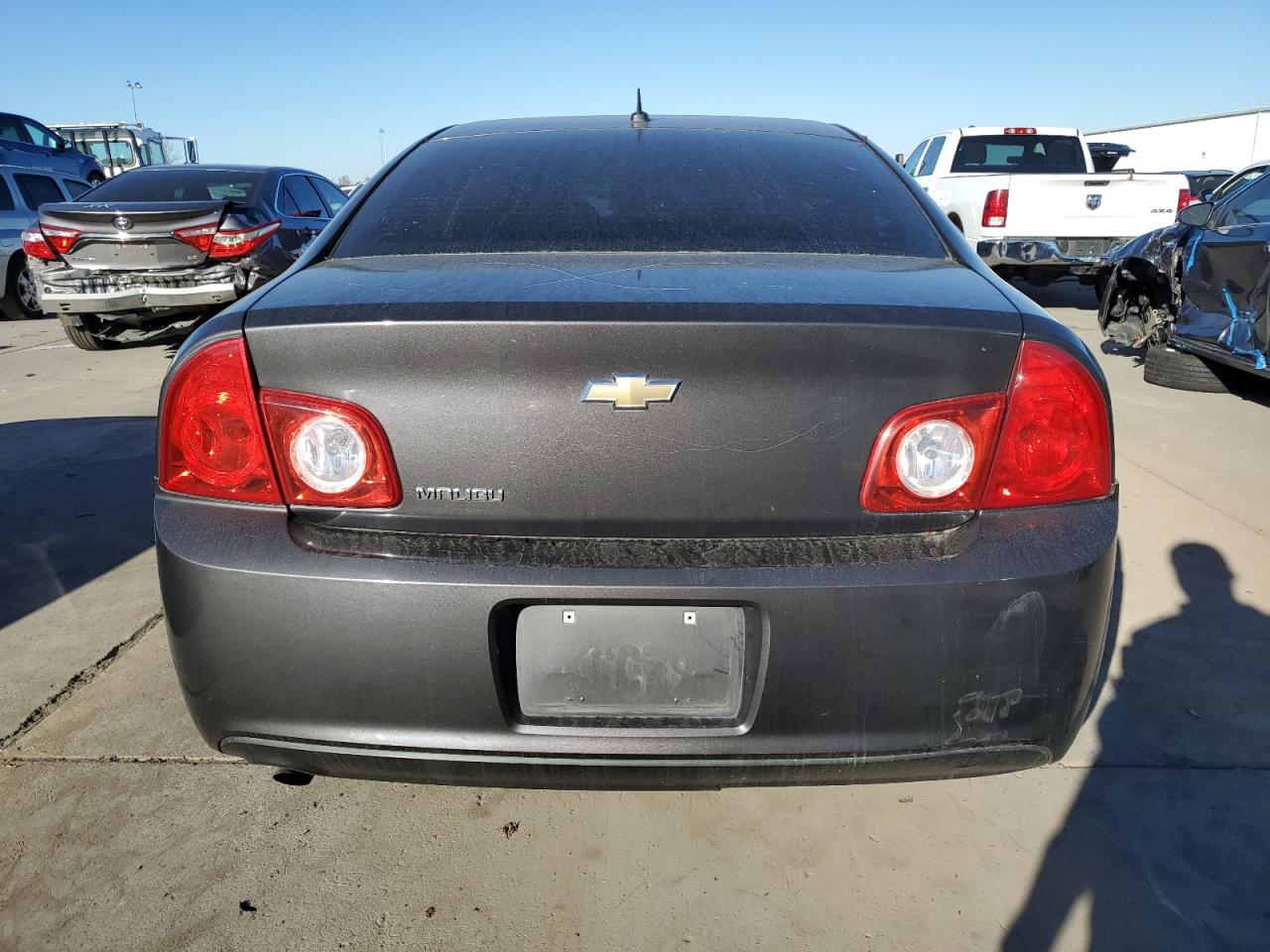 2011 CHEVROLET MALIBU LS - 1G1ZA5E11BF286906 — photo 6