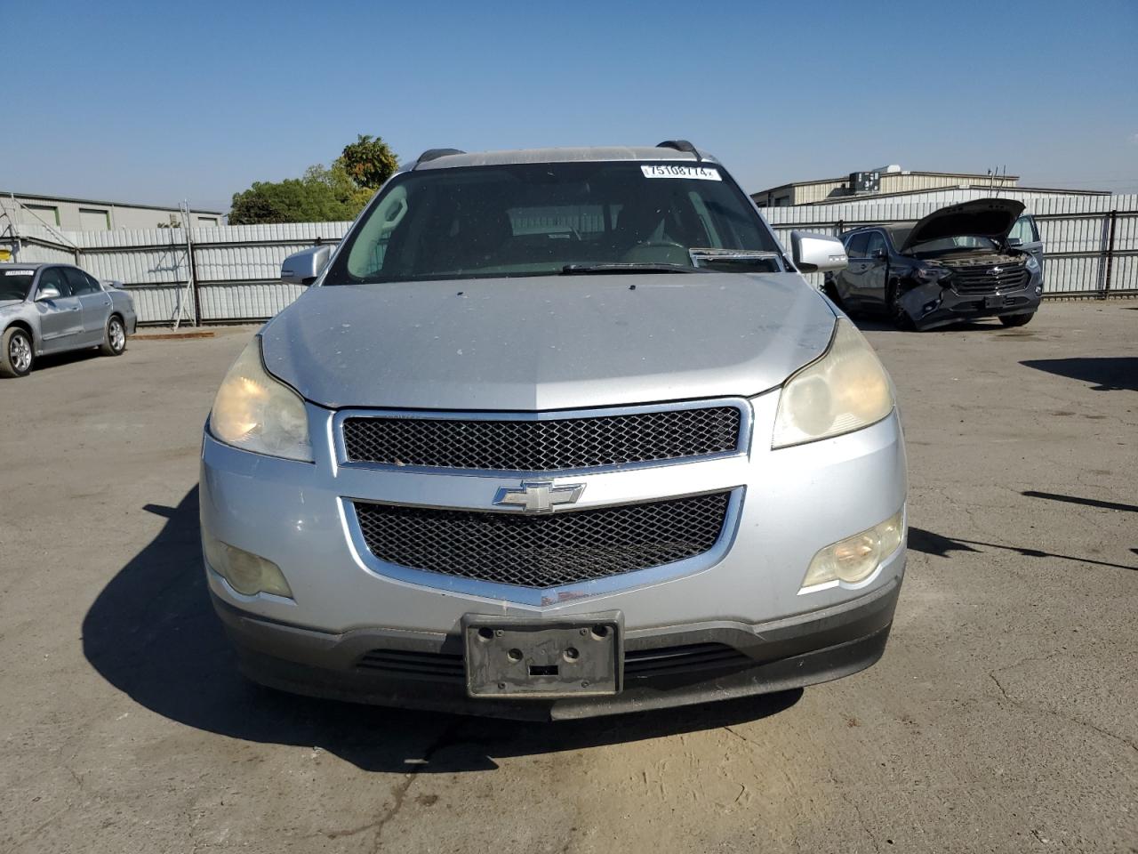 2011 CHEVROLET TRAVERSE L - 1GNKVGED8BJ300842 — photo 5