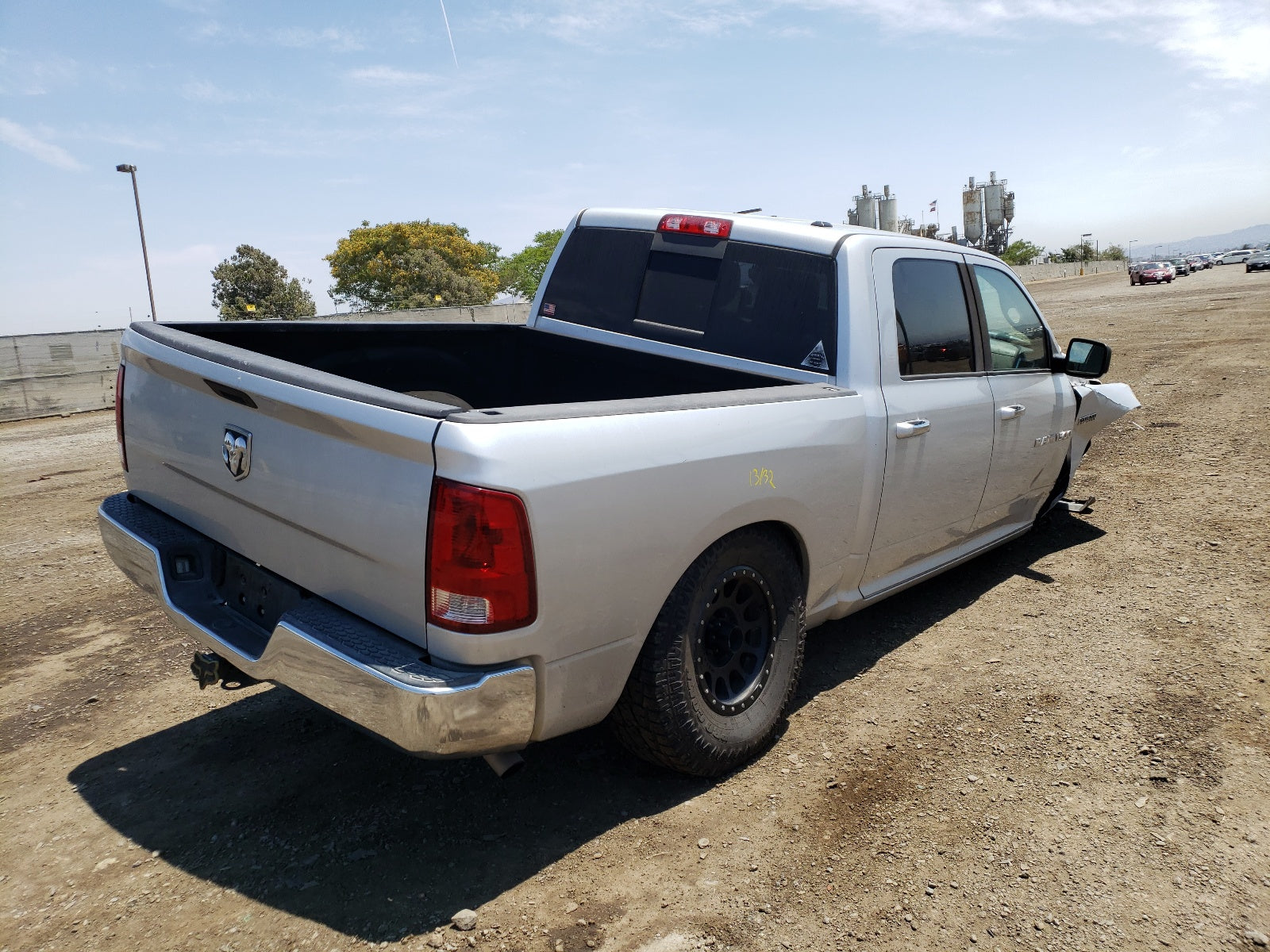2011 DODGE RAM 1500 - 1D7RB1CT6BS577478 — photo 4