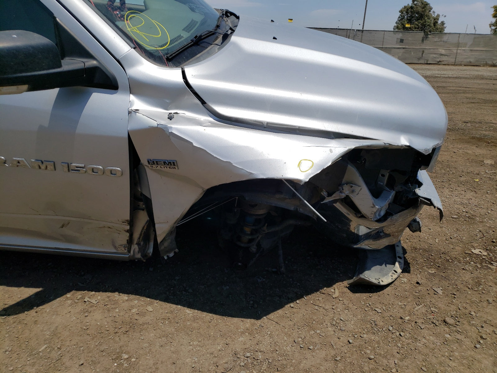 2011 DODGE RAM 1500 - 1D7RB1CT6BS577478 — photo 9