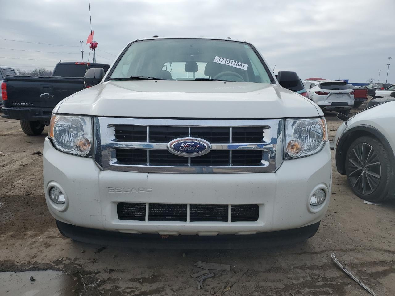 2011 FORD ESCAPE XLT - 1FMCU0D73BKB58702 — photo 5