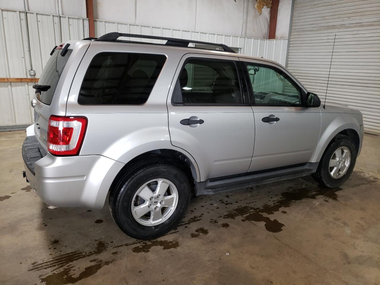 2011 FORD ESCAPE XLT - 1FMCU0DG2BKA60695 — photo 3