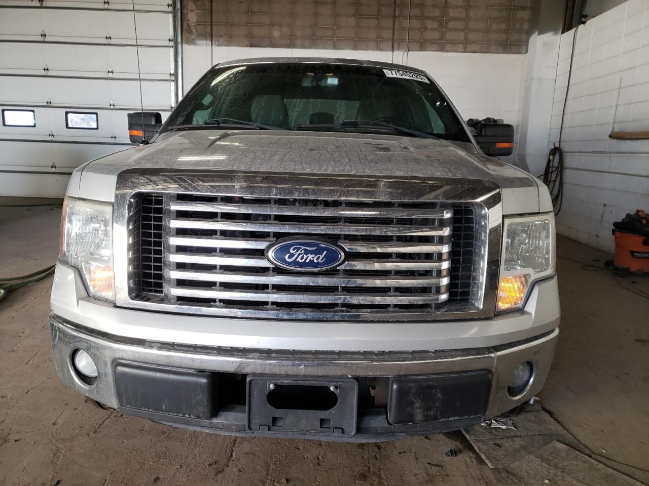 2011 FORD F150 SUPER - 1FTFW1CFXBFA32260 — photo 5