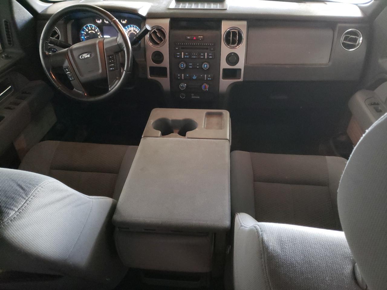 2011 FORD F150 SUPER - 1FTFW1CFXBFA32260 — photo 8