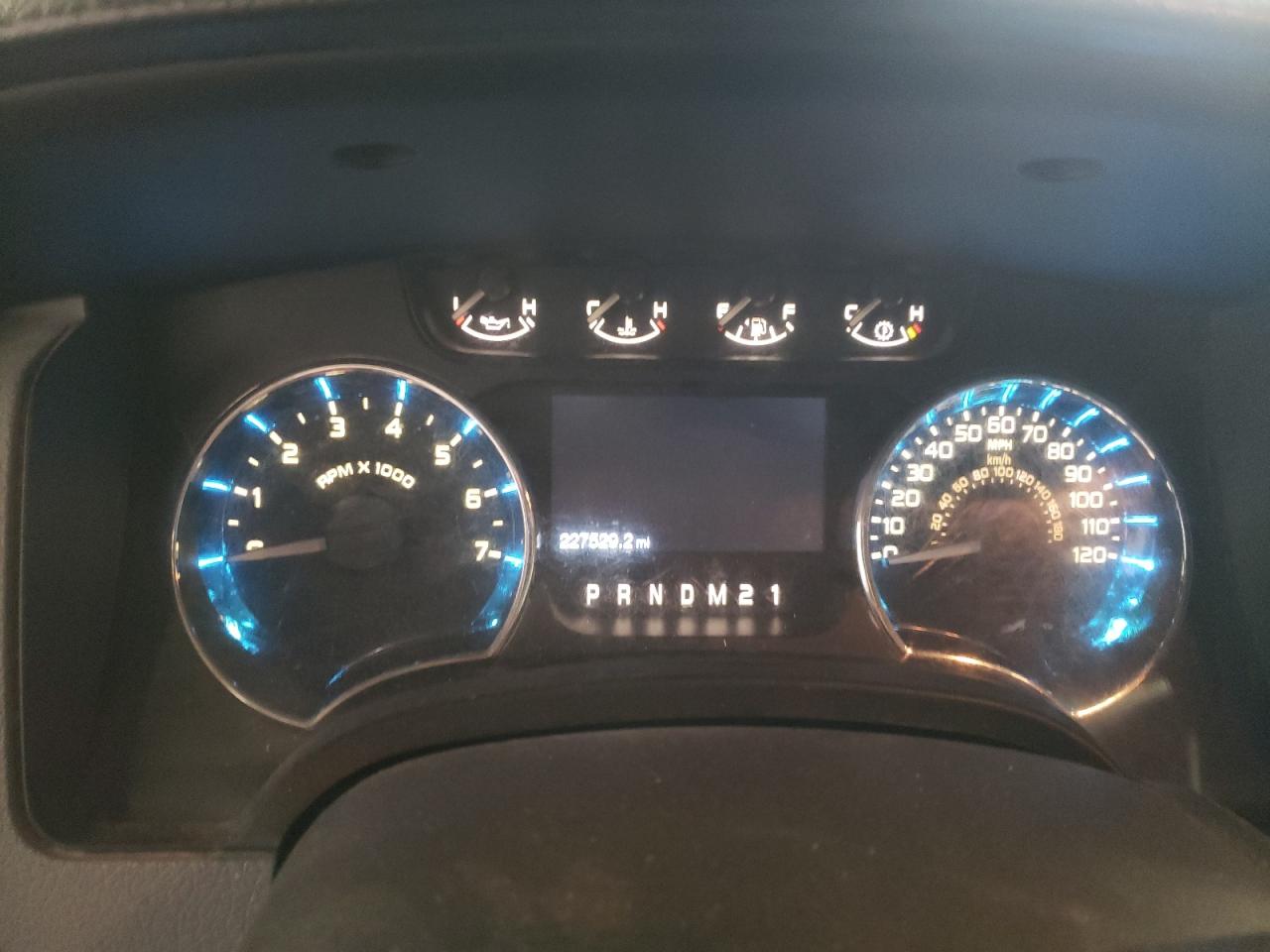 2011 FORD F150 SUPER - 1FTFW1CFXBFA32260 — photo 9