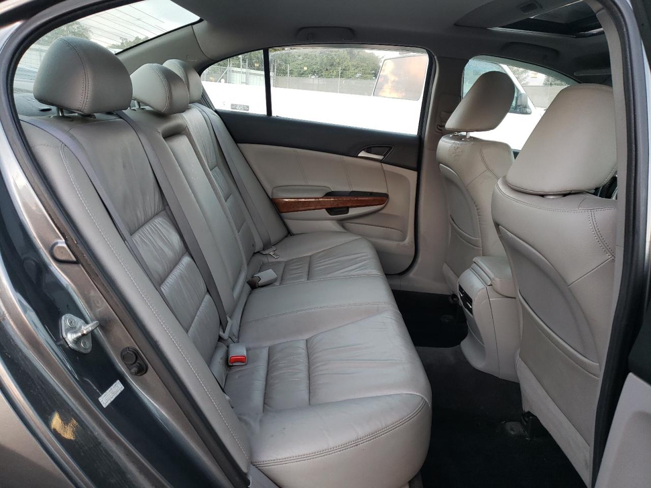 2011 HONDA ACCORD EXL - 1HGCP2F84BA039349 — photo 10