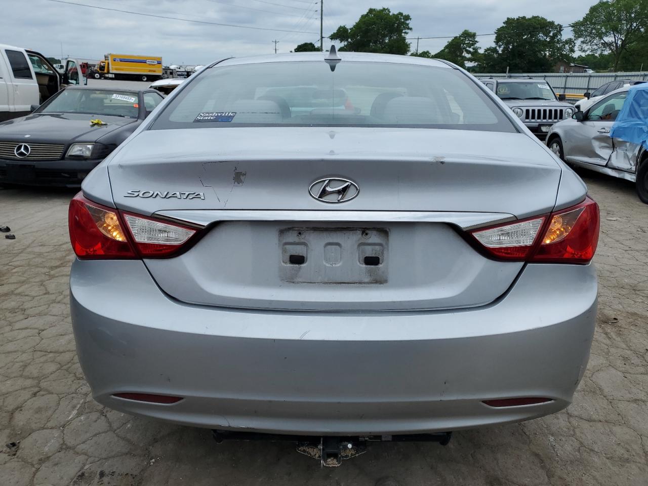 2011 HYUNDAI SONATA GLS - 5NPEB4AC6BH047281 — photo 4