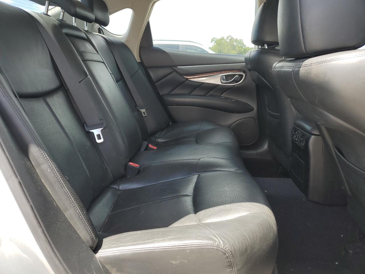 2011 INFINITI M37 X - JN1BY1AR8BM370180 — photo 10