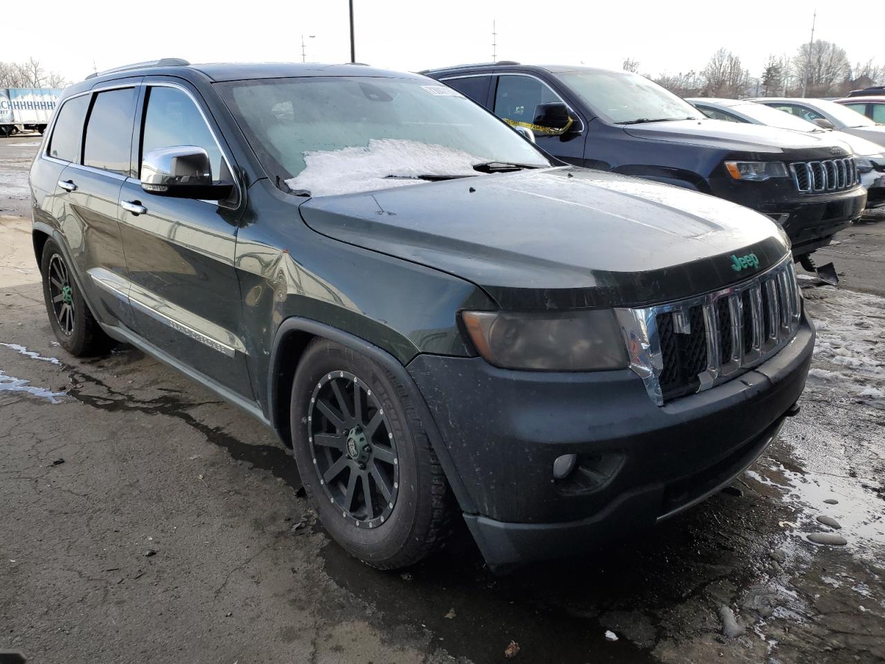 2011 JEEP GRAND CHER - 1J4RR6GT3BC575074 — photo 4