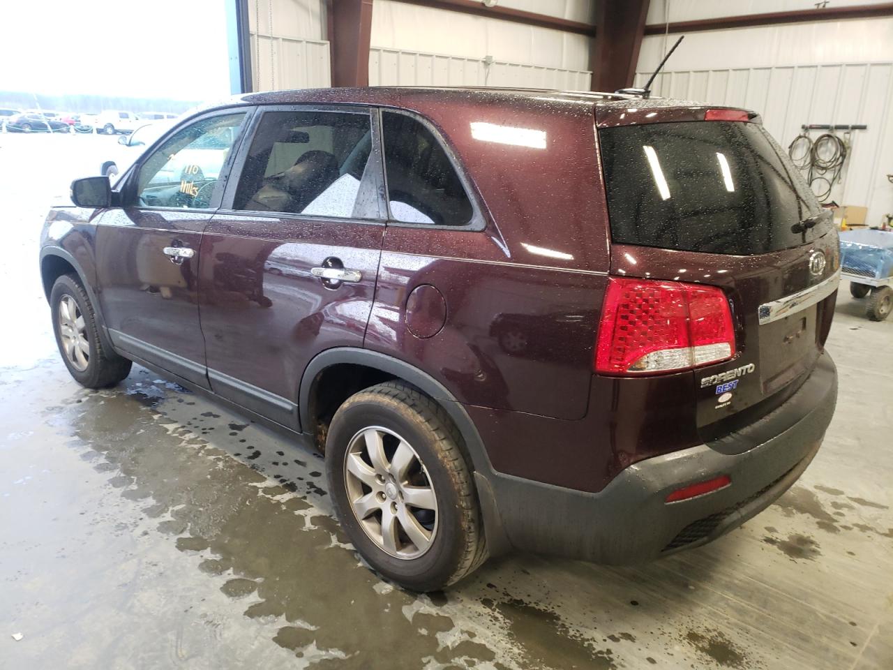 2011 KIA SORENTO BA - 5XYKT3A16BG163693 — photo 3