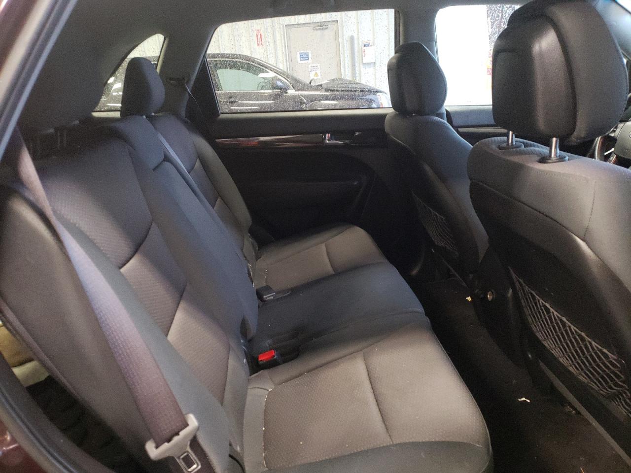 2011 KIA SORENTO BA - 5XYKT3A16BG163693 — photo 6