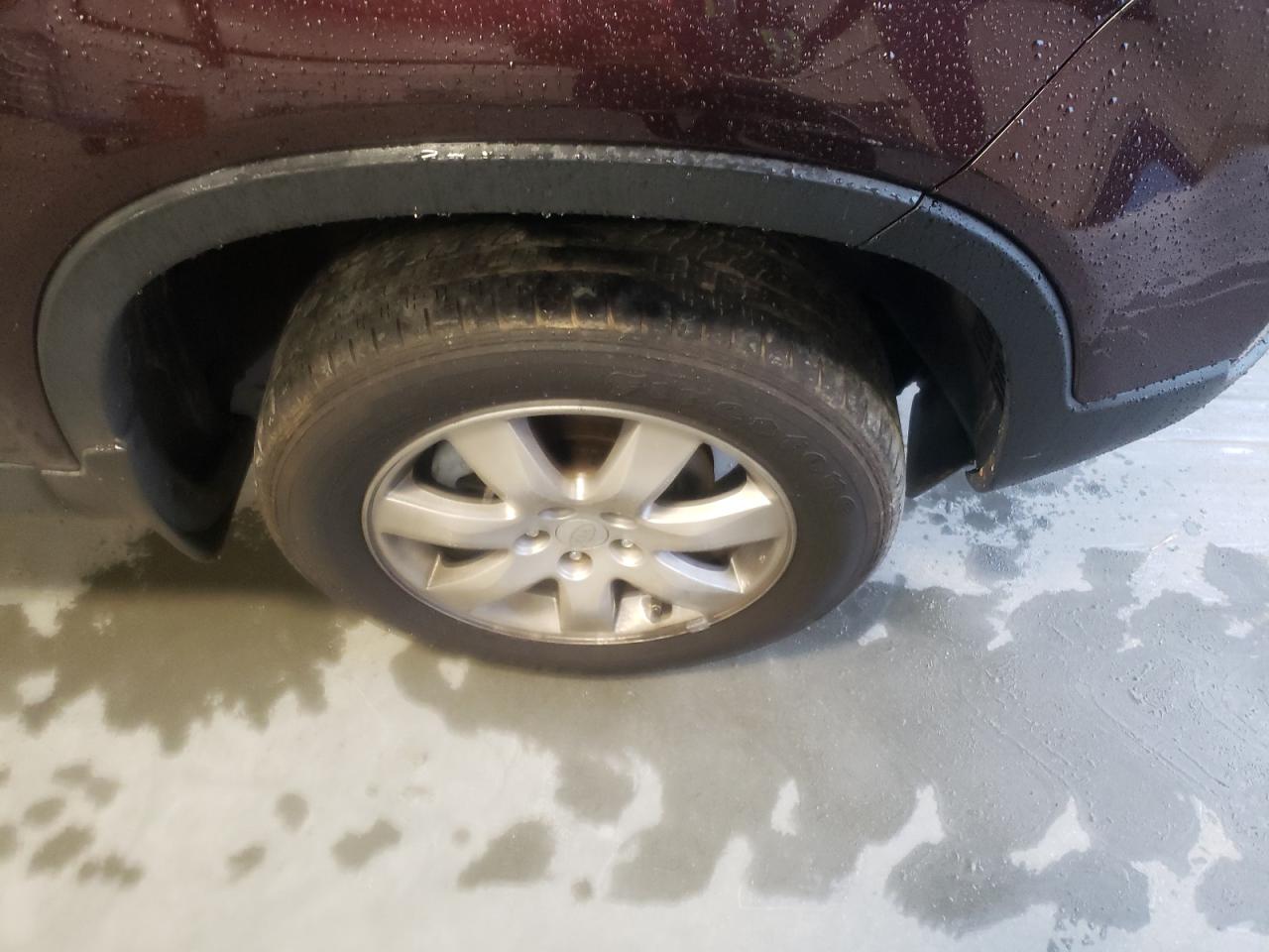2011 KIA SORENTO BA - 5XYKT3A16BG163693 — photo 9