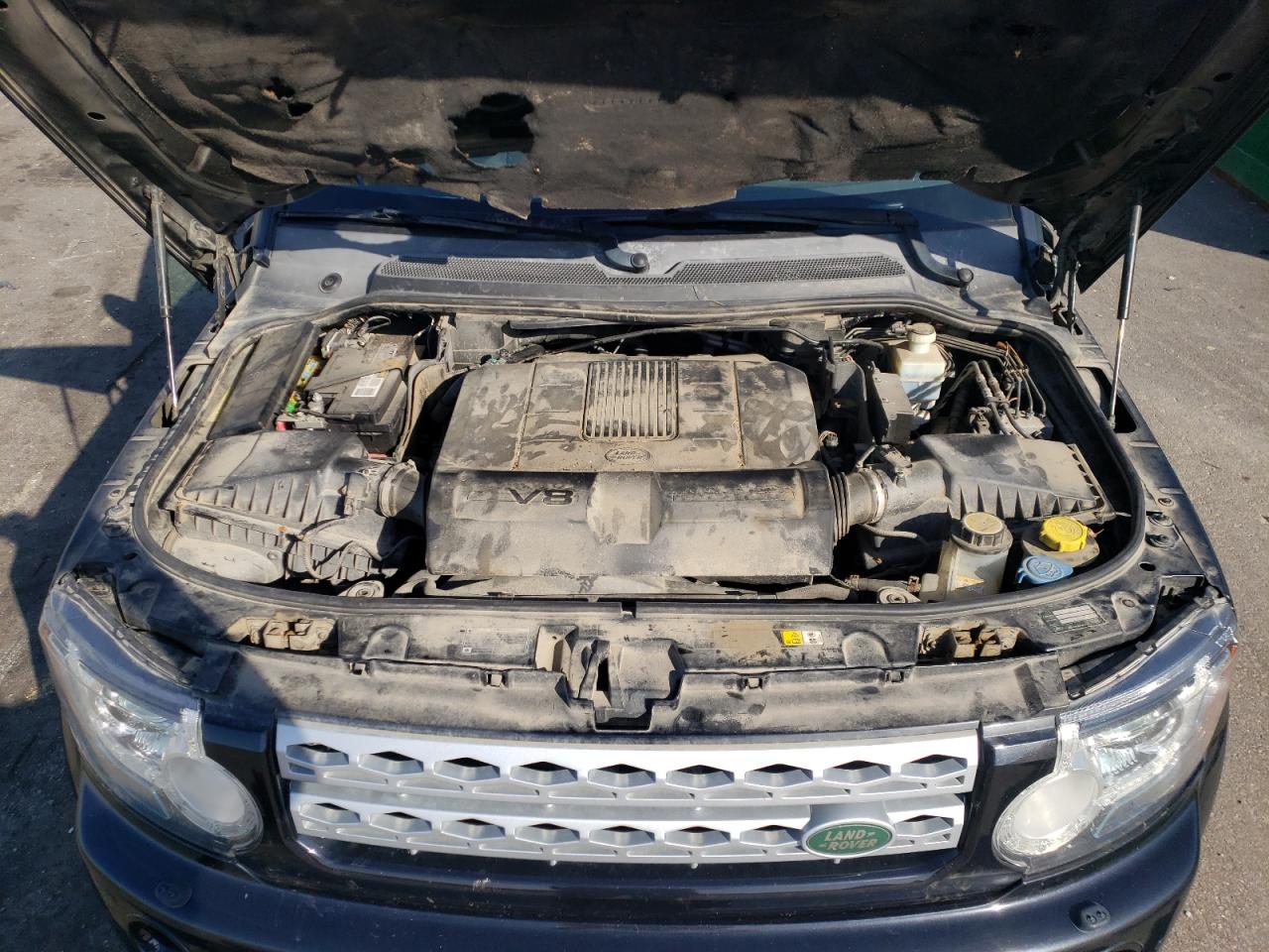2011 LAND ROVER LR4 HSE LU - SALAK2D41BA596250 — photo 12