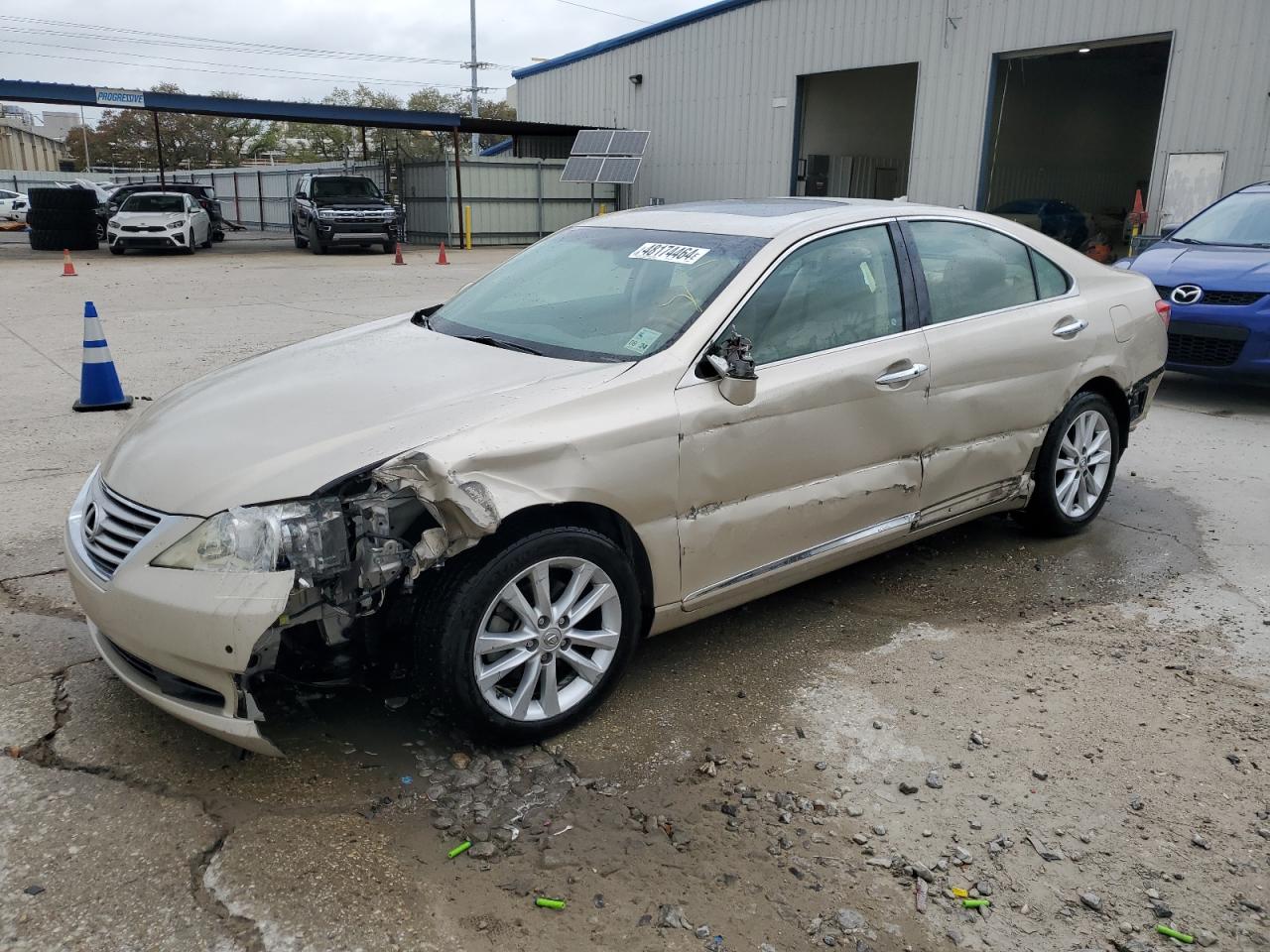2011 LEXUS ES 350 - JTHBK1EGXB2434690 — photo 1