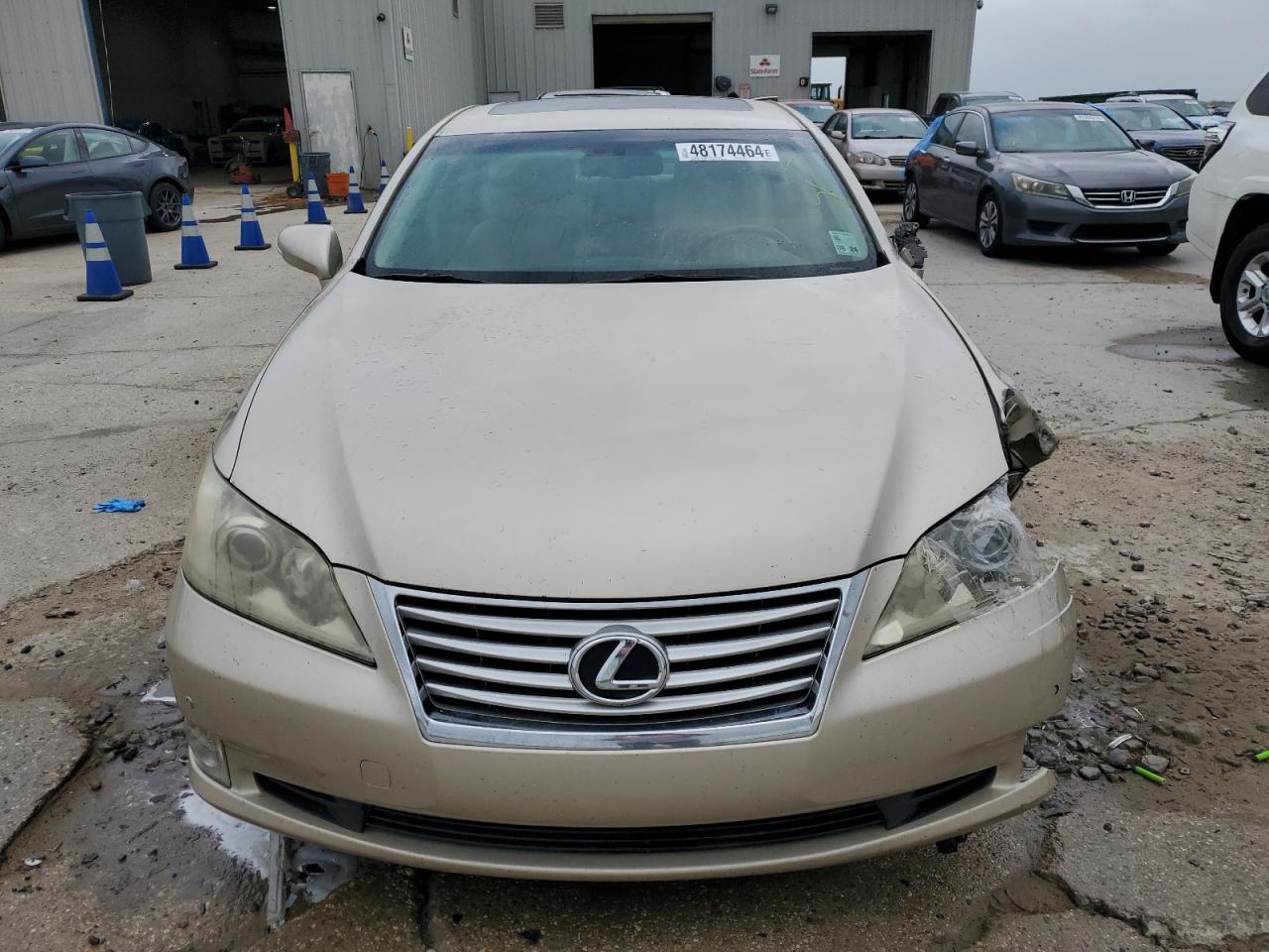 2011 LEXUS ES 350 - JTHBK1EGXB2434690 — photo 5
