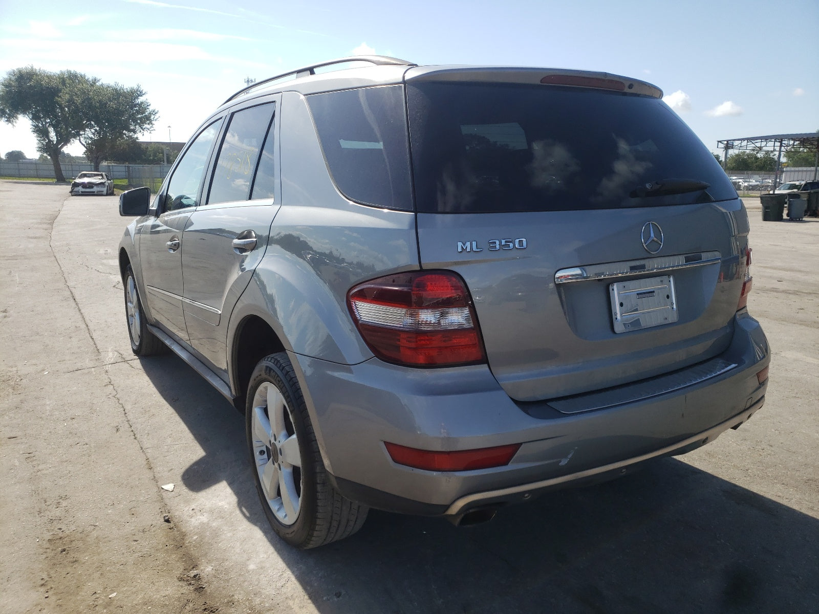 2011 MERCEDES-BENZ ML 350 - 4JGBB5GB4BA746452 — photo 3