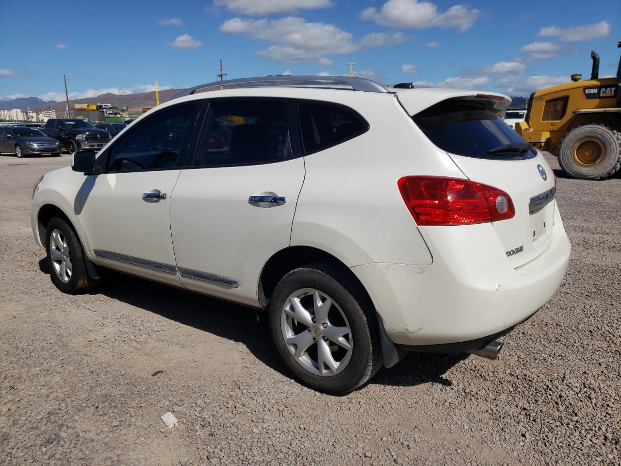 2011 NISSAN ROGUE S - JN8AS5MT7BW159182 — photo 2