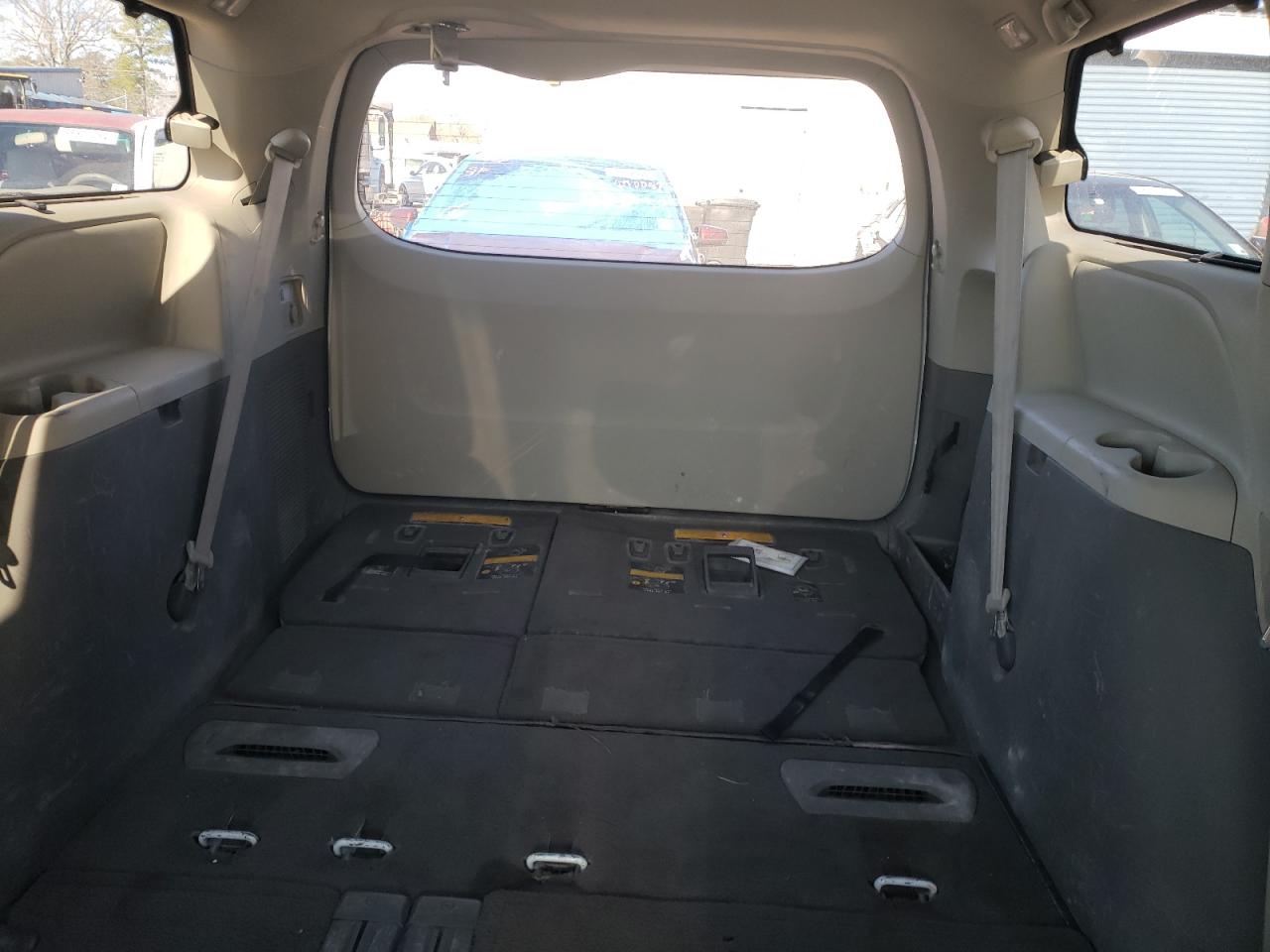 2011 TOYOTA SIENNA LE - 5TDKK3DC8BS094122 — photo 9