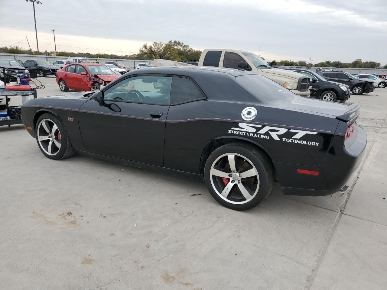 2012 DODGE CHALLENGER - 2C3CDYCJXCH141750 — photo 2