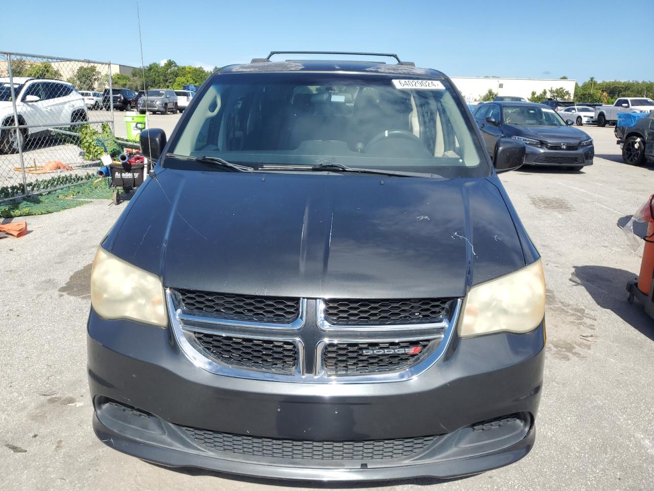 2012 DODGE GRAND CARA - 2C4RDGCG5CR274138 — photo 5