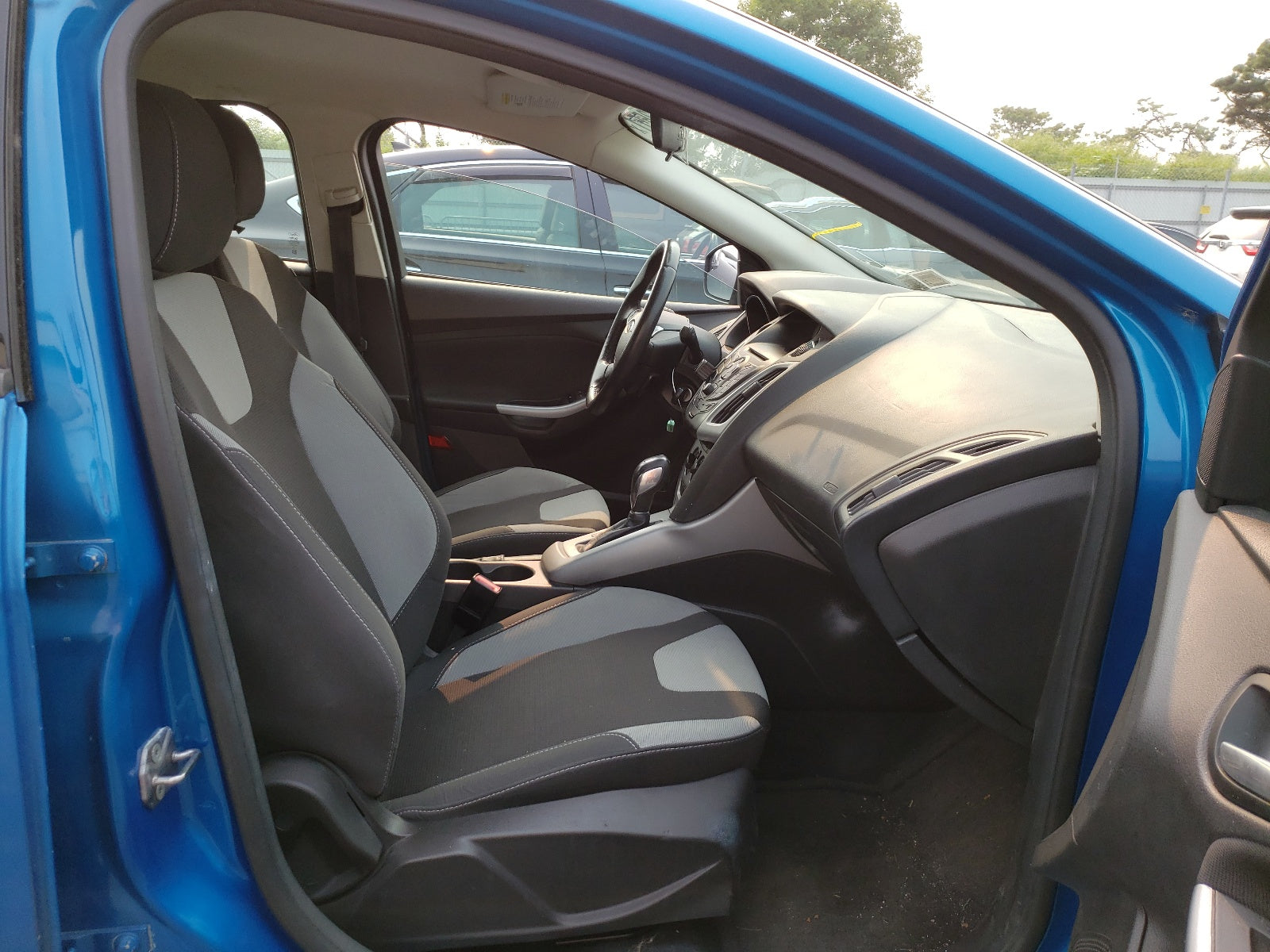 2012 FORD FOCUS - 1FAHP3F20CL419211 — photo 5