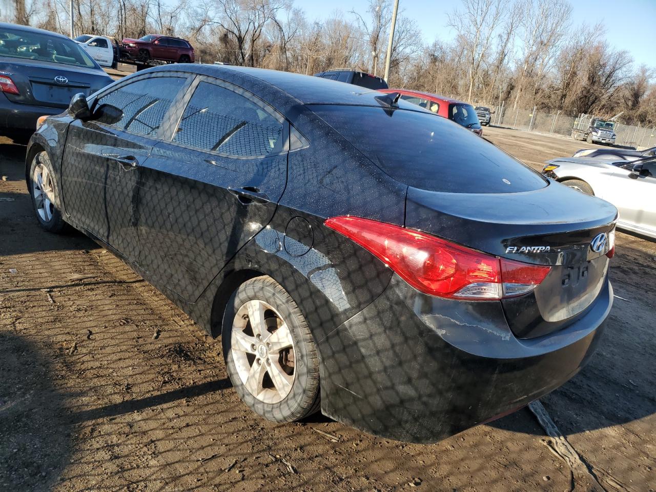 2012 HYUNDAI ELANTRA GL - 5NPDH4AE9CH100861 — photo 2