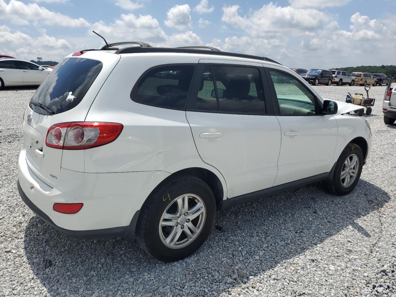 2012 HYUNDAI SANTA FE G - 5XYZGDAB6CG096385 — photo 3