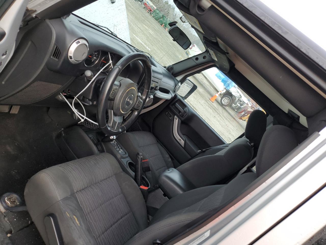 2012 JEEP WRANGLER U - 1C4BJWEG9CL260818 — photo 8