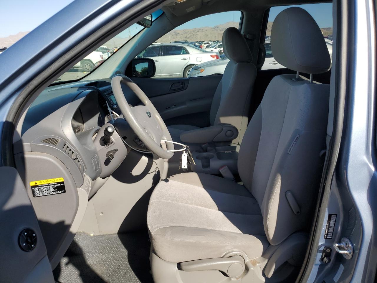 2012 KIA SEDONA LX - KNDMG4C78C6493070 — photo 6