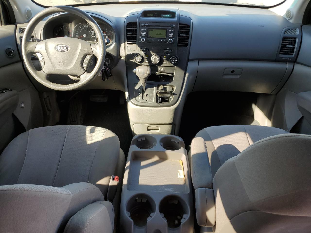 2012 KIA SEDONA LX - KNDMG4C78C6493070 — photo 7