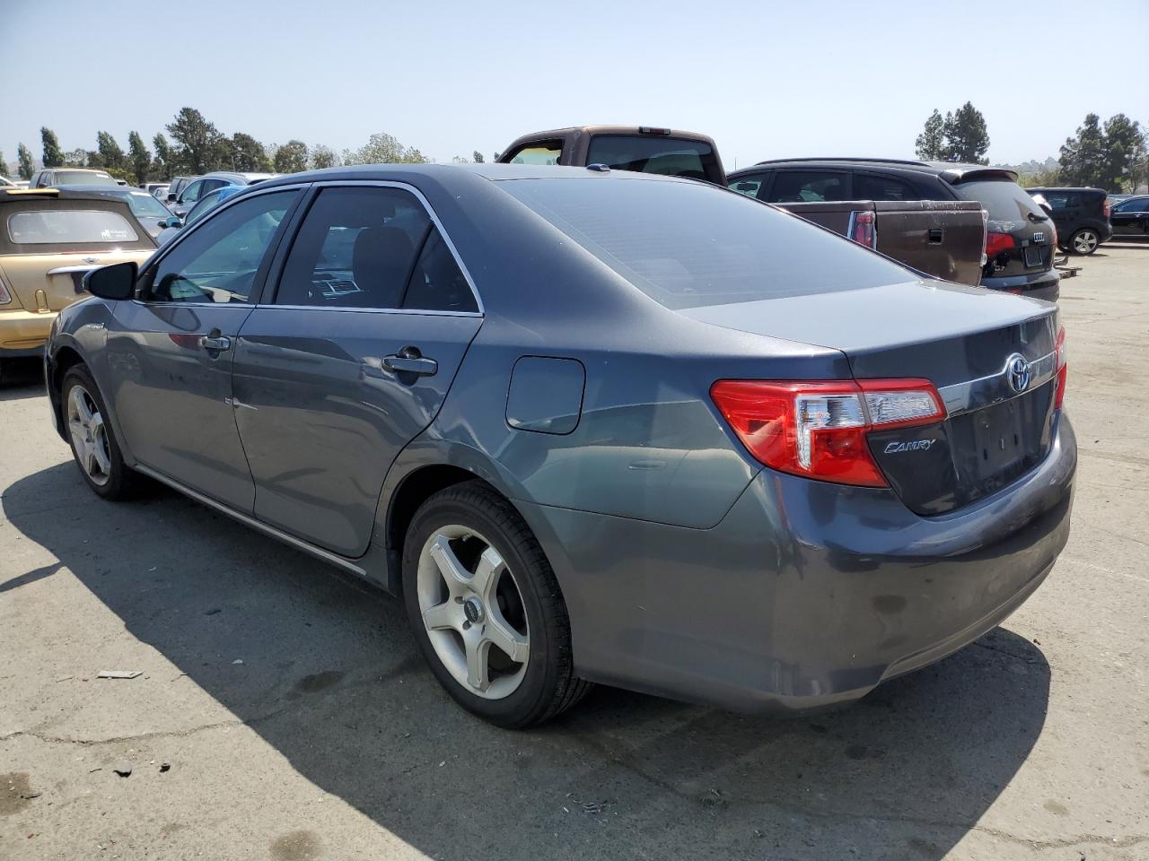 2012 TOYOTA CAMRY HYBR - 4T1BD1FK1CU006359 — photo 2
