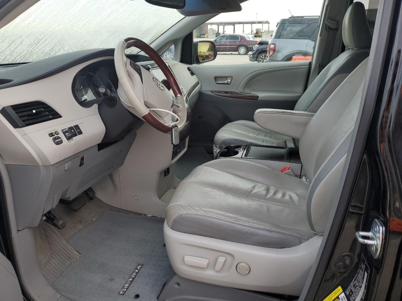 2012 TOYOTA SIENNA XLE - 5TDDK3DC8CS035694 — photo 7