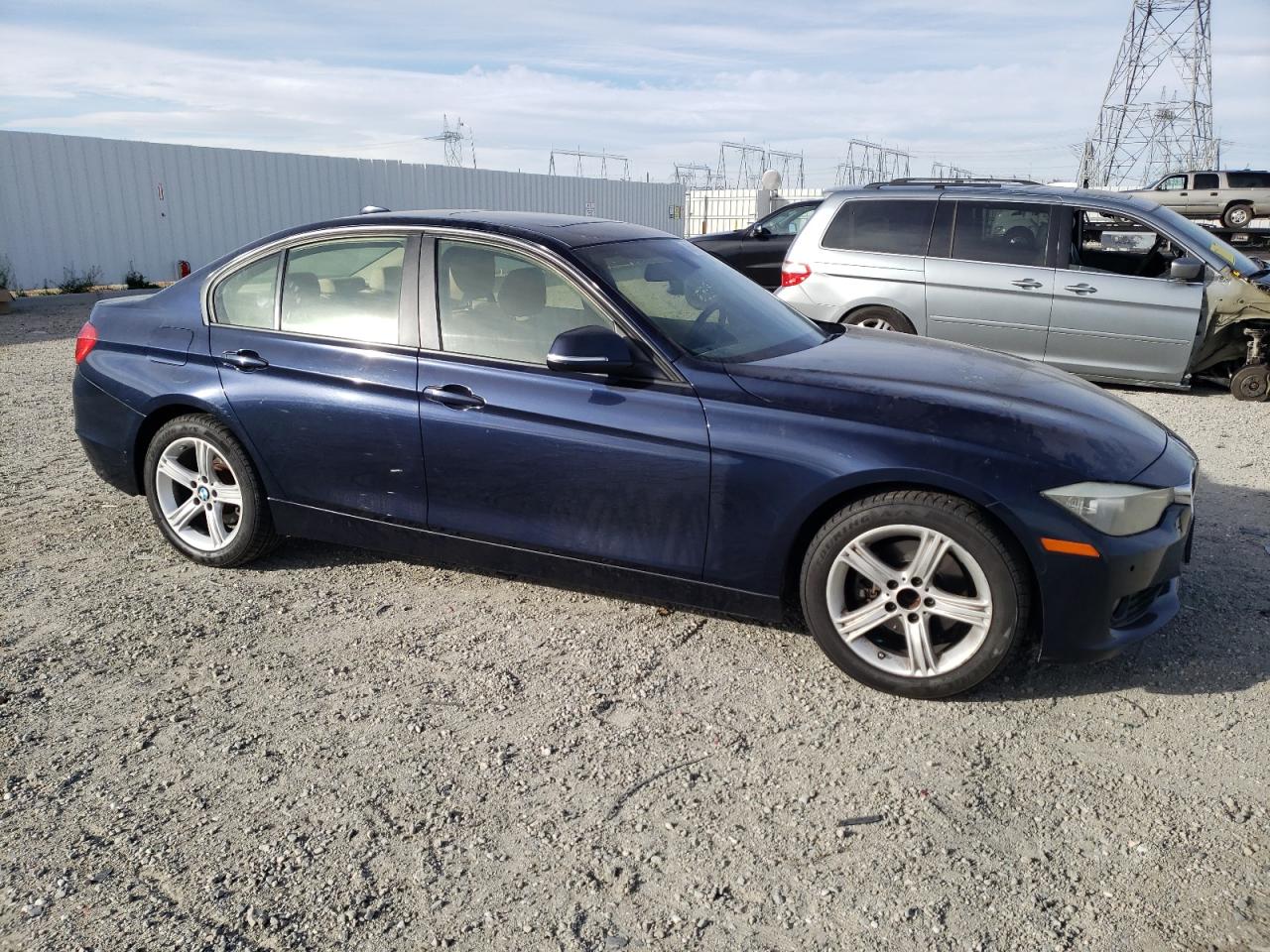 2013 BMW 328 I - WBA3A5C50DF353725 — photo 4