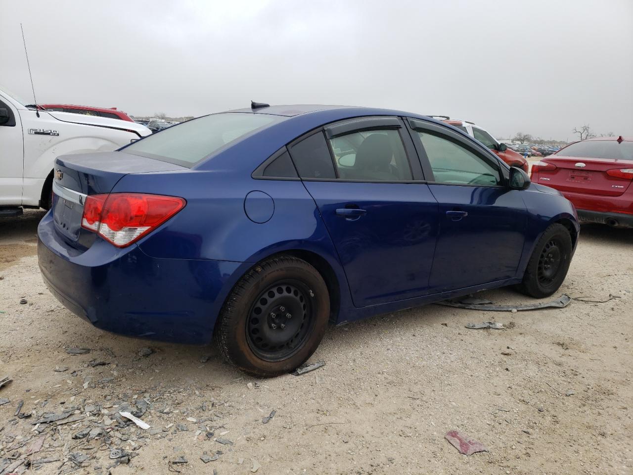 2013 CHEVROLET CRUZE LS - 1G1PA5SHXD7285095 — photo 3