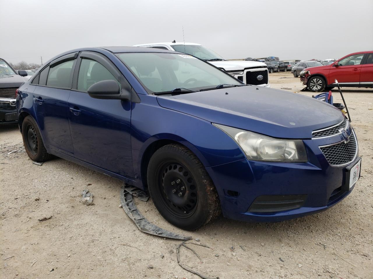 2013 CHEVROLET CRUZE LS - 1G1PA5SHXD7285095 — photo 4