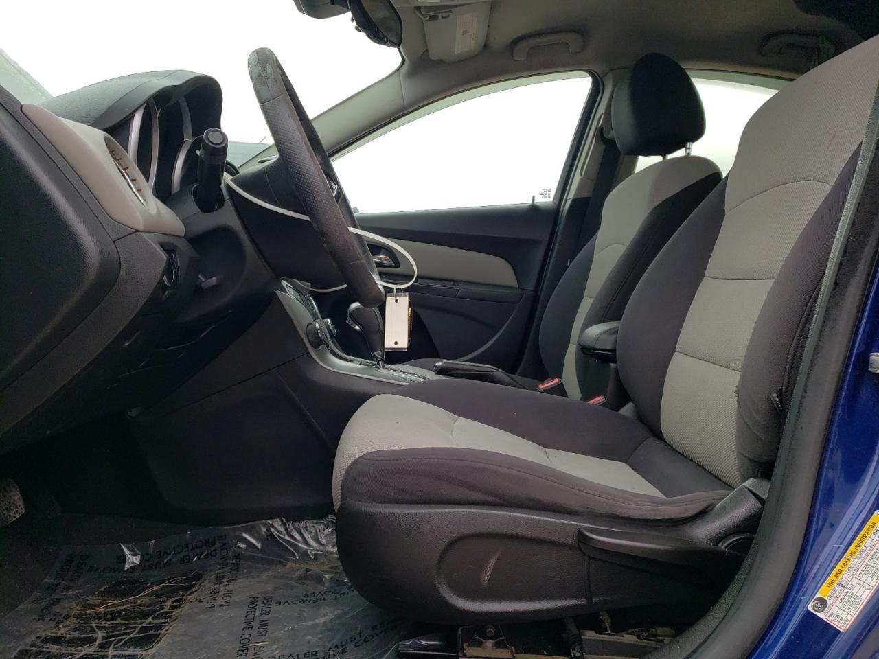 2013 CHEVROLET CRUZE LS - 1G1PA5SHXD7285095 — photo 7