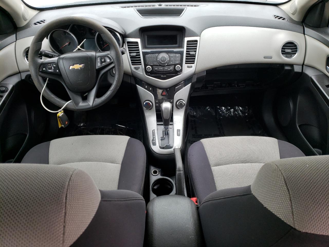 2013 CHEVROLET CRUZE LS - 1G1PA5SHXD7285095 — photo 8