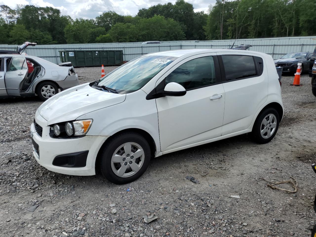 2013 CHEVROLET SONIC LS - 1G1JB6SH3D4258136 — photo 1