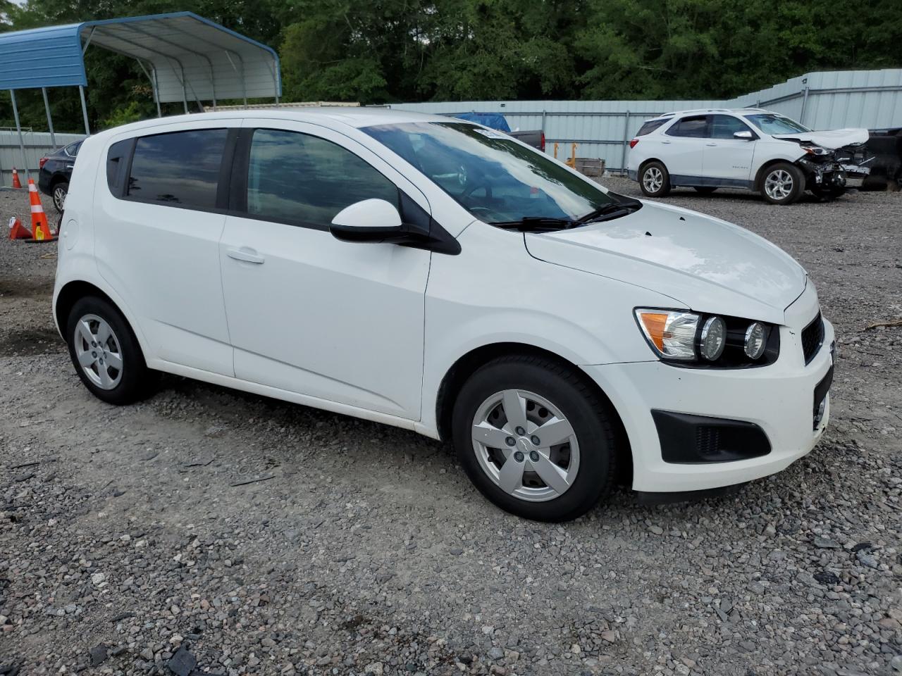 2013 CHEVROLET SONIC LS - 1G1JB6SH3D4258136 — photo 3