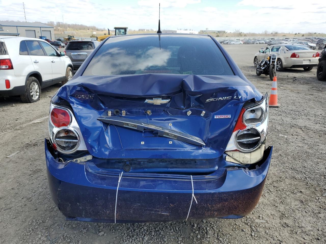 2013 CHEVROLET SONIC LT - 1G1JC5SB0D4215800 — photo 6